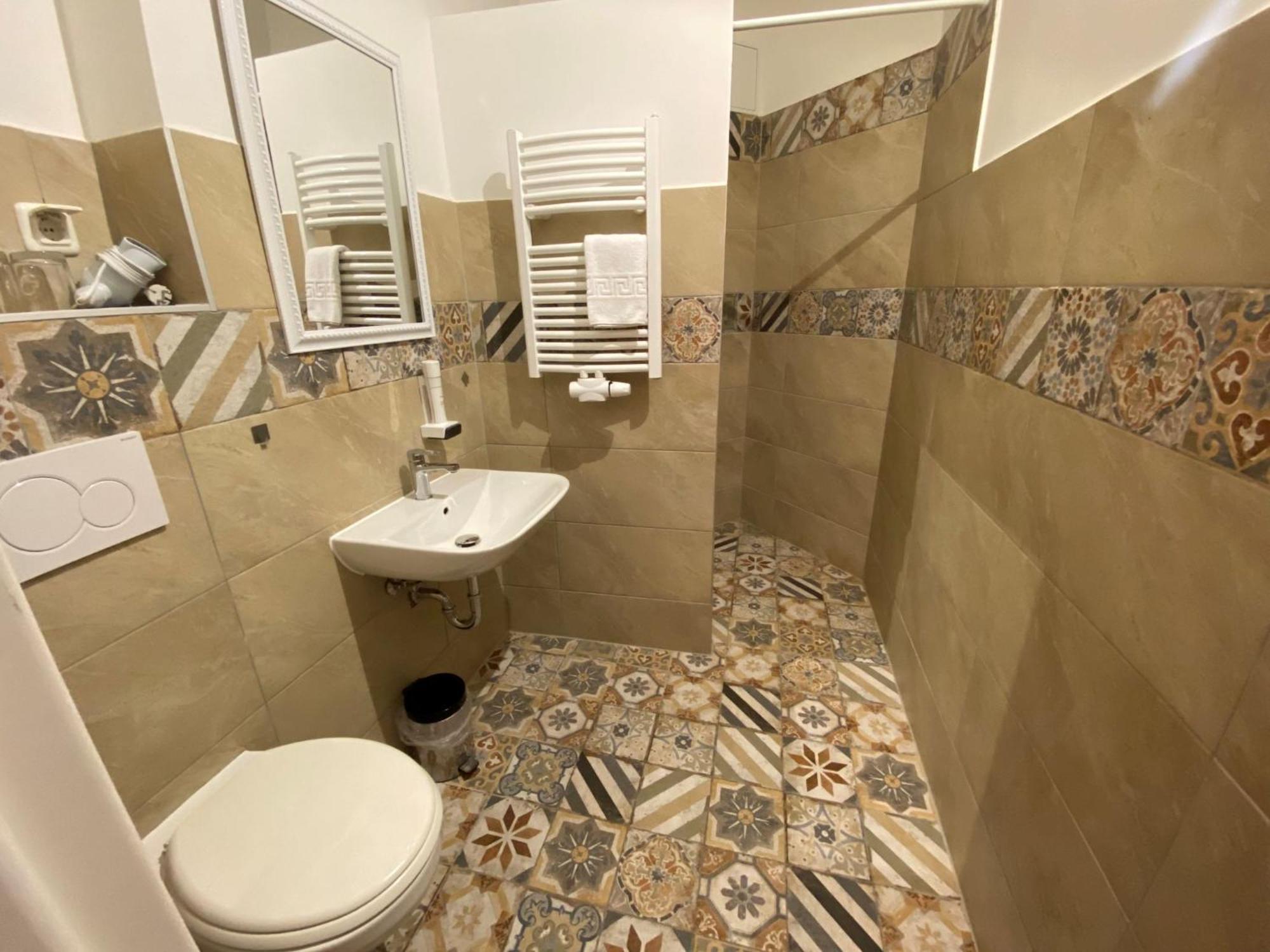 Avalon Bed & Breakfast Themen/- Nichtraucherhotel Hanower Zewnętrze zdjęcie